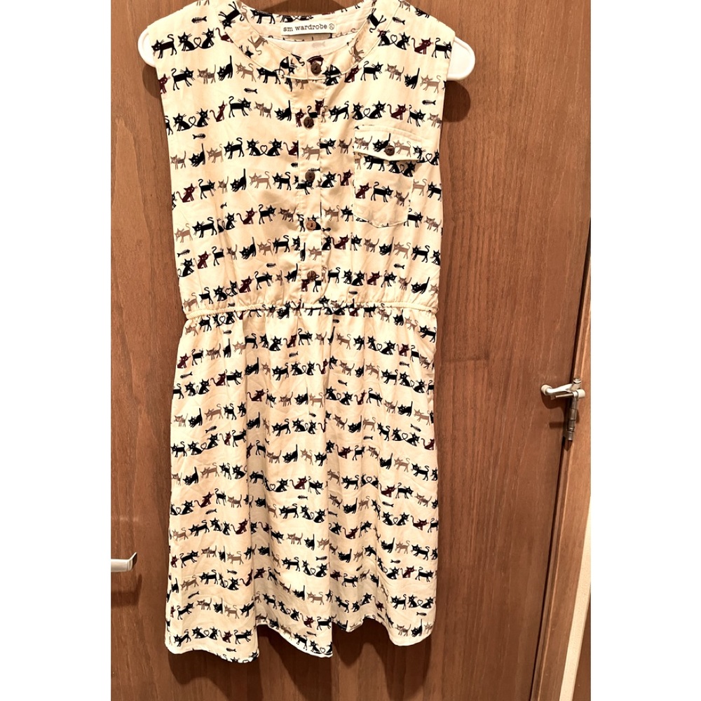 Adorable cat print sleeveless dress size X large